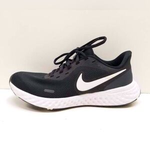 Nike Women’s 6.5 Flex Revolution Shoes